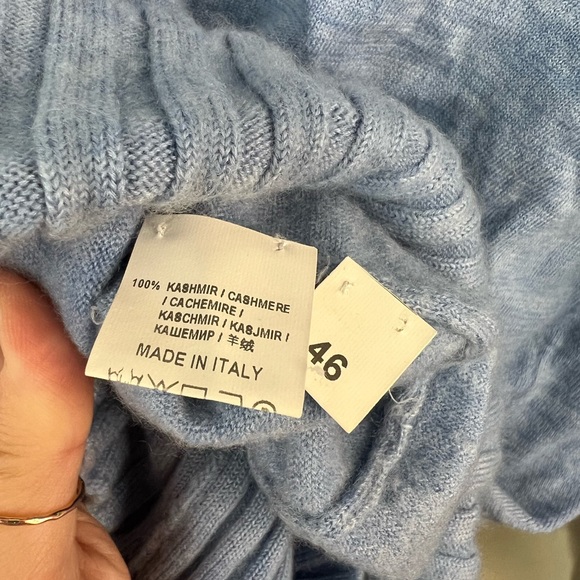 $1350 Cesare Attolini Men's Blue Cashmere Ribbed Sweater V-Neck Size 44 it - Picture 5 of 5